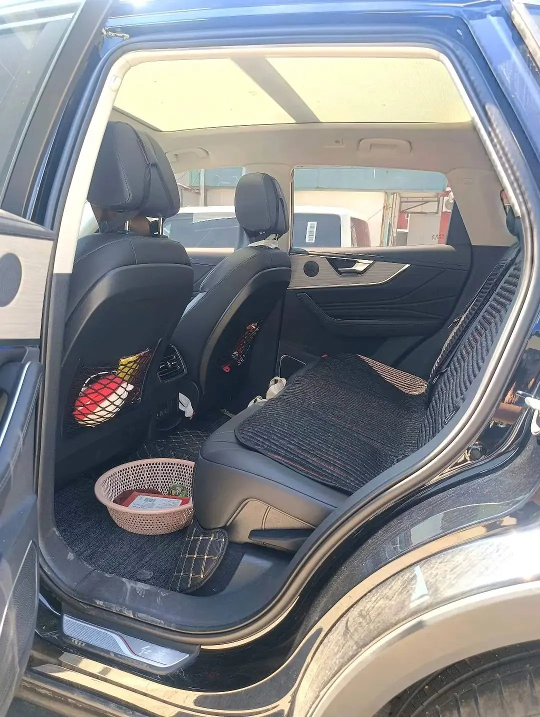HongQi 2025 HS5 2.0T Two-Drive Flag Collar Pro Edition Automatic Gear 6