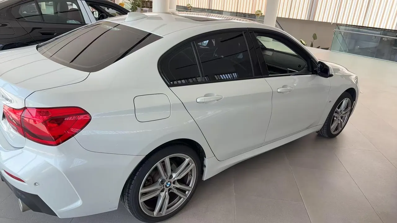 BMW 1 Series 2020 125i 2.0T Leading M Sports Suit Automatic Gear 3