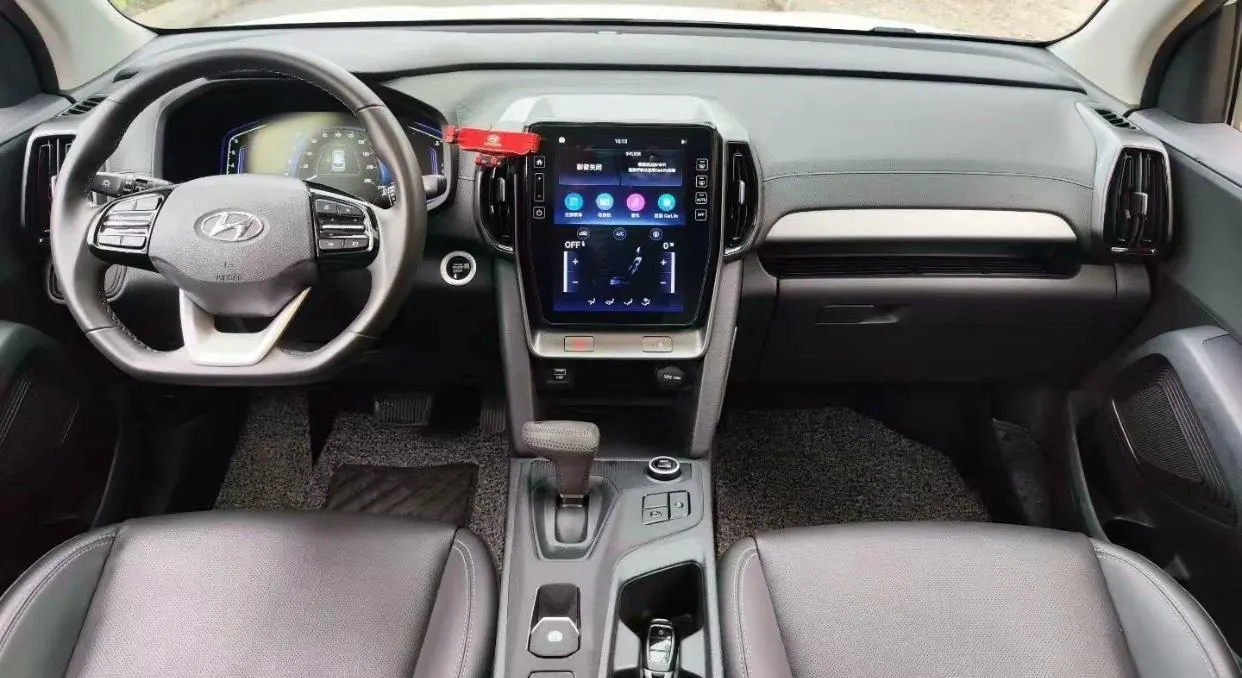 Hyundai 2021 ix35 2.0 GLS Two-Drive Leading Edition Automatic Gear 3