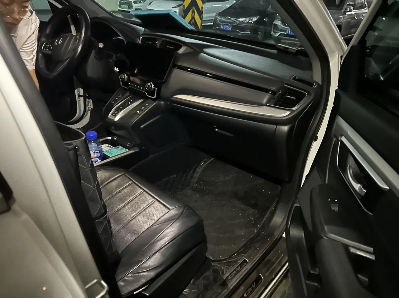 Honda 2021 CR-V hybrid 2.0 stepless two-wheel drive sharp and net speed version automatic transmission 3