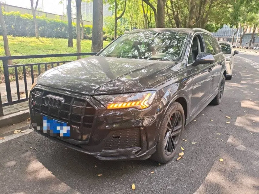 打开图片灯箱:Audi Q7 (Imported) 2023 Q7 2.0TFSI 45TFSI Quattro S line Sports Automatic