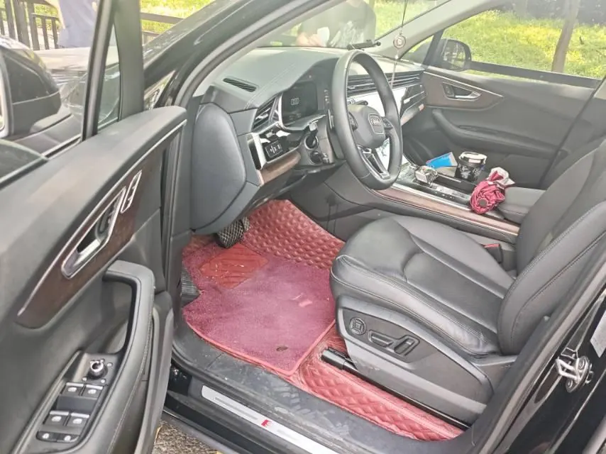 Audi Q7 (Imported) 2023 Q7 2.0TFSI 45TFSI Quattro S line Sports Automatic 2