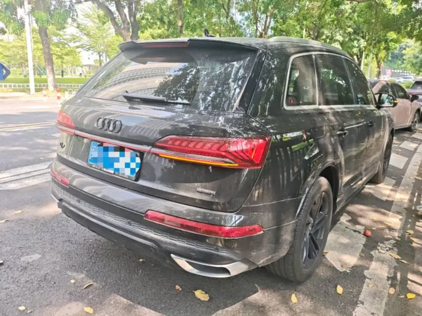 Audi Q7 (Imported) 2023 Q7 2.0TFSI 45TFSI Quattro S line Sports Automatic 5