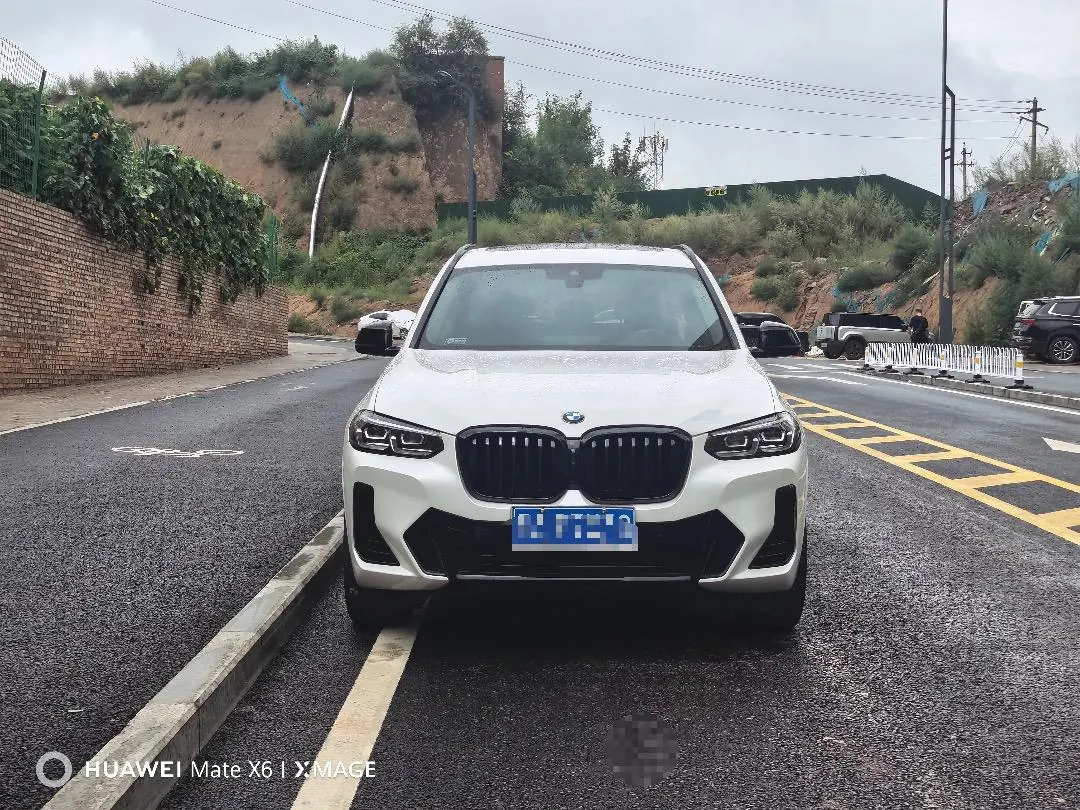 BMW 2023 X3 xDrive30i 2.0T Leading M Obsidian Night Suit Automatic Gear 2