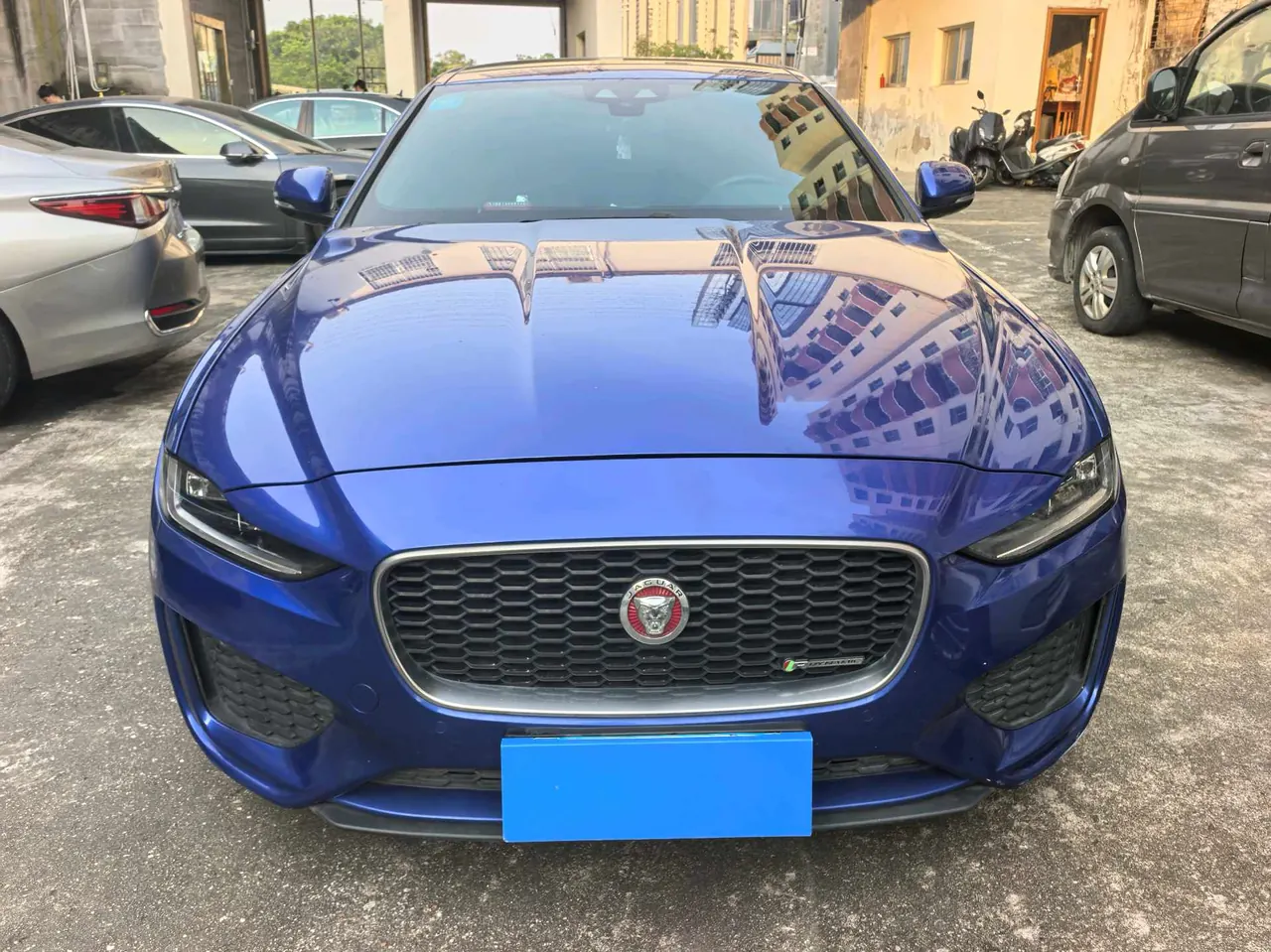 Jaguar 2020 XEL 2.0T 200PS R-DYNAMIC Youth Sports Edition Automatic Gear 2