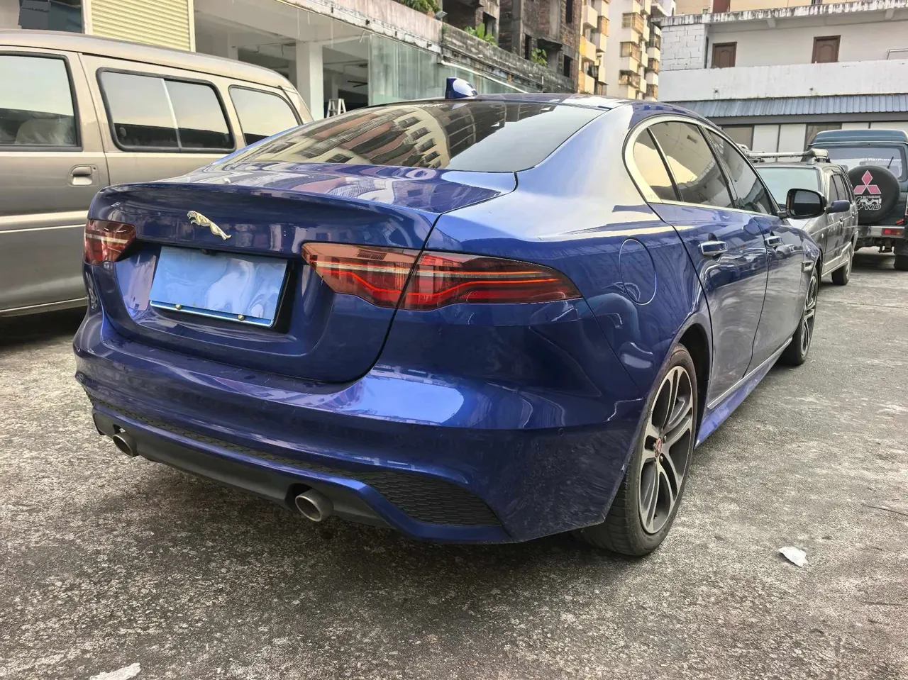 Jaguar 2020 XEL 2.0T 200PS R-DYNAMIC Youth Sports Edition Automatic Gear 4