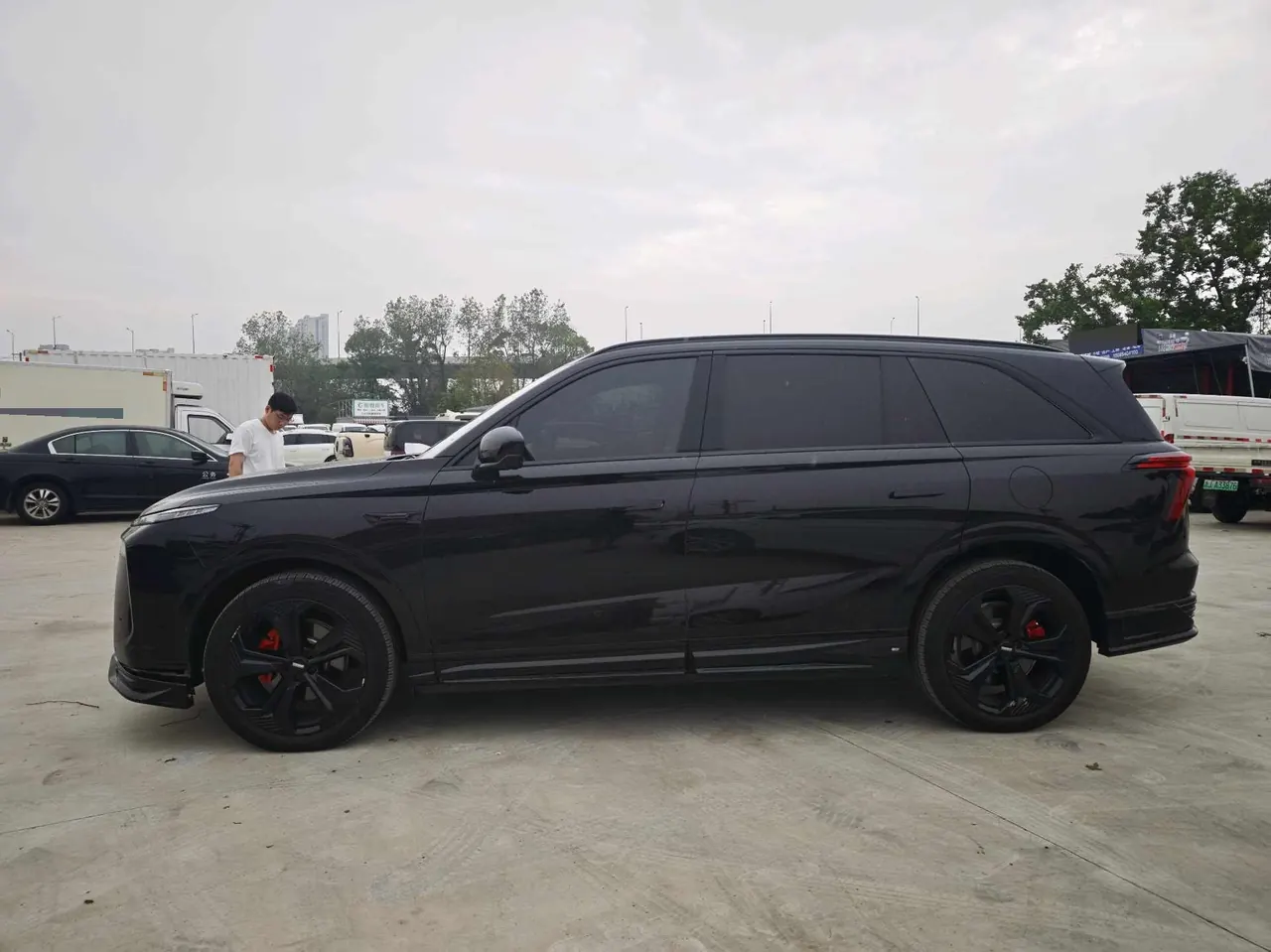 WEY 2023 Blue Mountain DHT 4WD Long Endurance Edition Automatic Gear 9