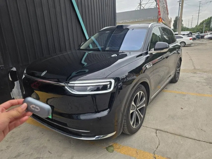打开图片灯箱:AITO 2026 AITO M7 extended range Ultra 4-wheel drive version 5 (192-line laser Radar) automatic gear
