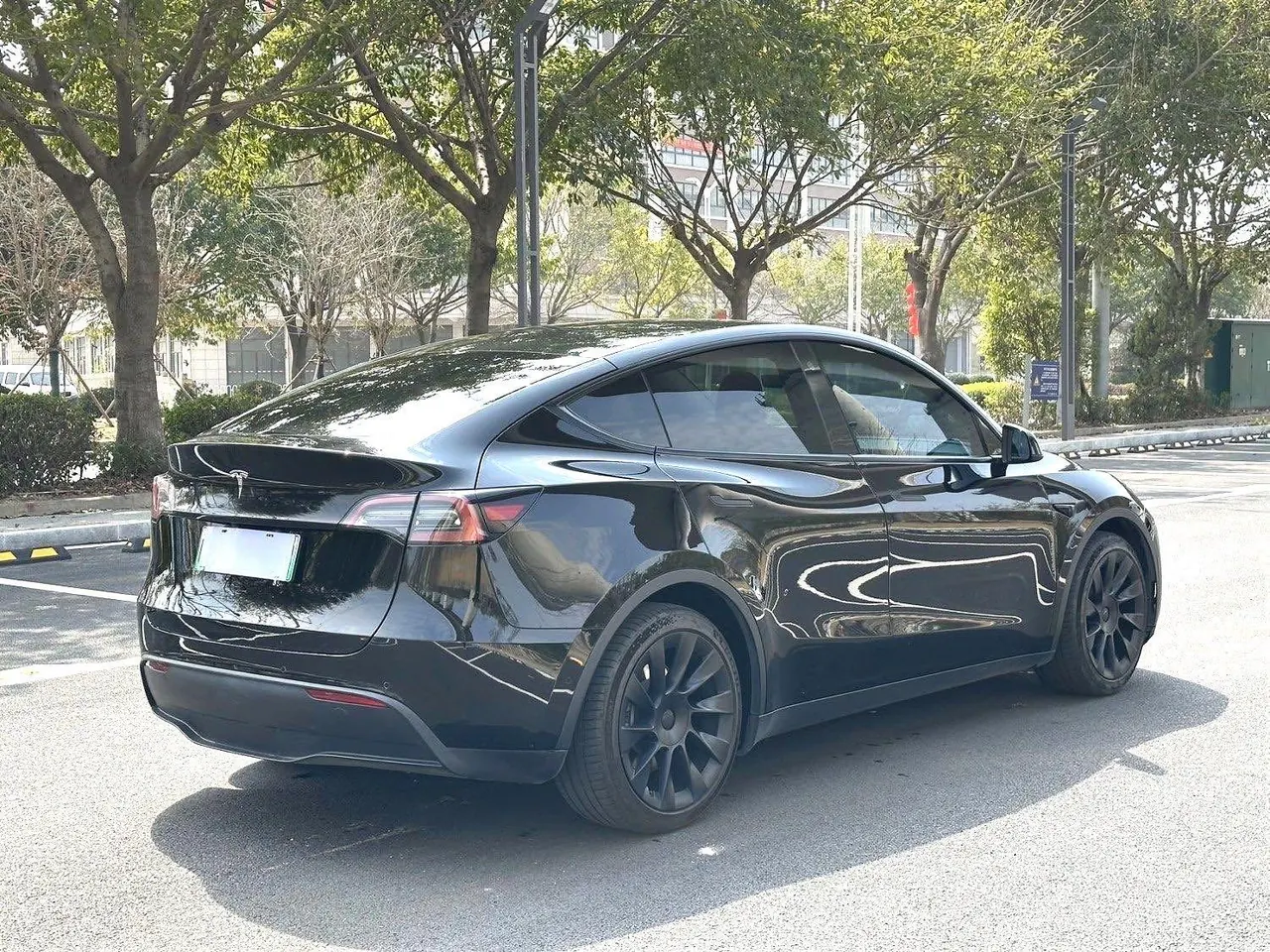 Tesla 2021 Model Y Standard Endurance Rear Drive Automatic Gear 6