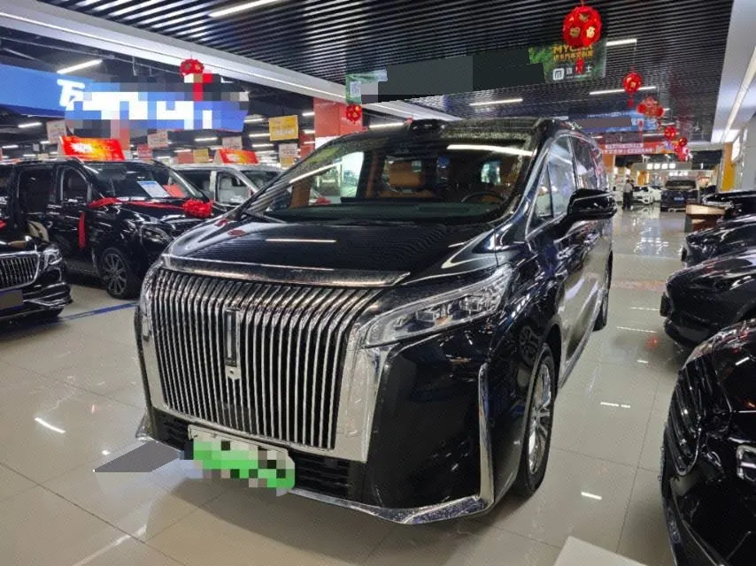 Open image lightbox: WEY 2025 VV7 Hi4 1.5T Four-Wheel-Drive Automatic Model
