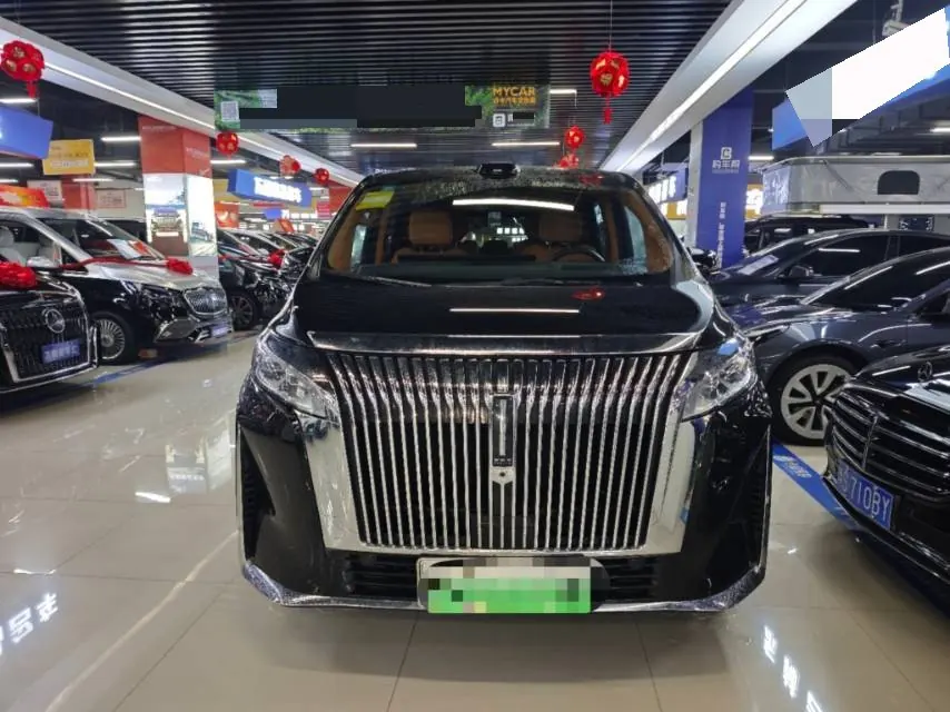 WEY 2025 VV7 Hi4 1.5T Four-Wheel-Drive Automatic Model 2