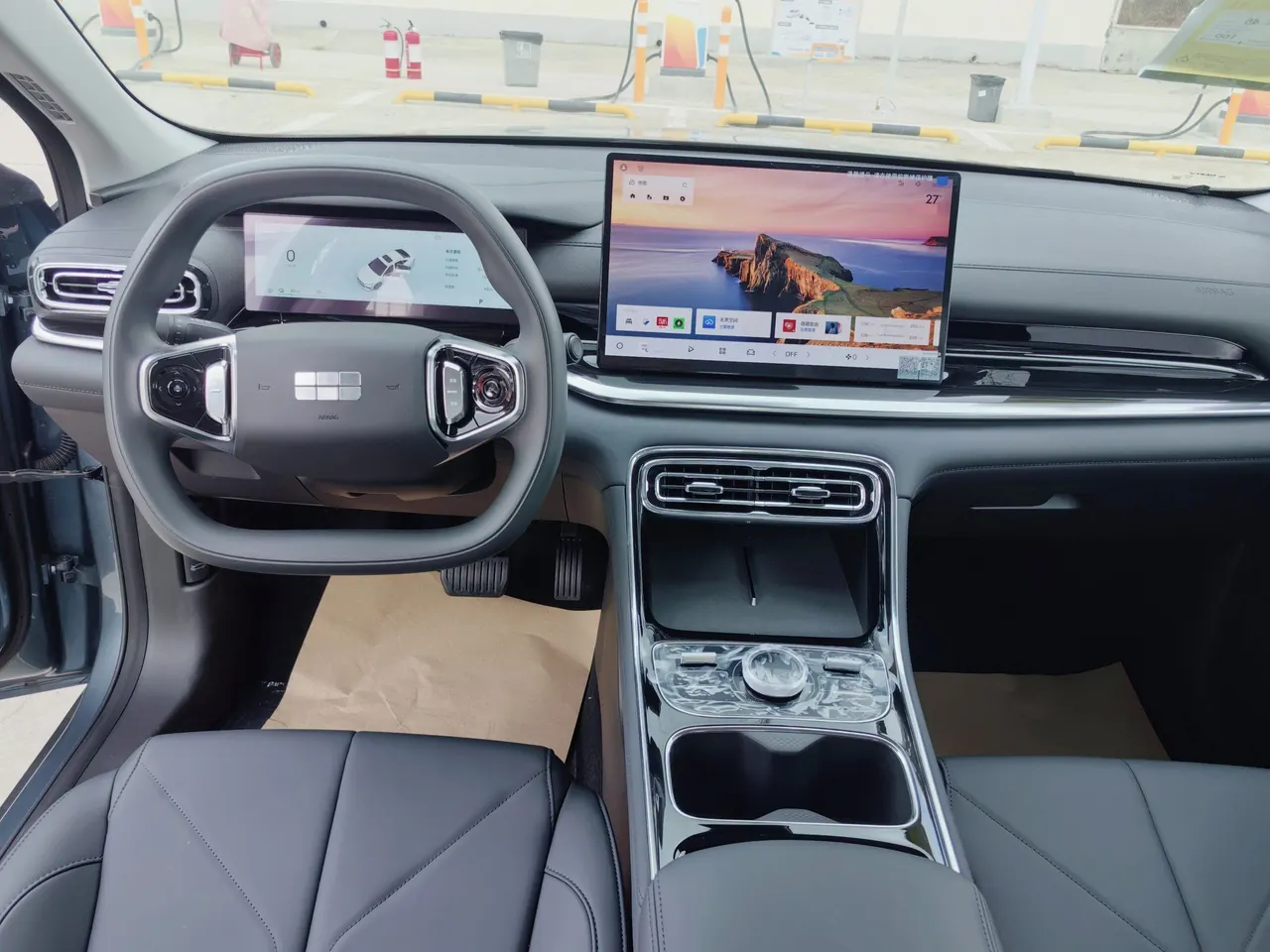 Geely Galaxy 2025 xingyao 6 EM-i 1.5 125km sailing version automatic gear 5