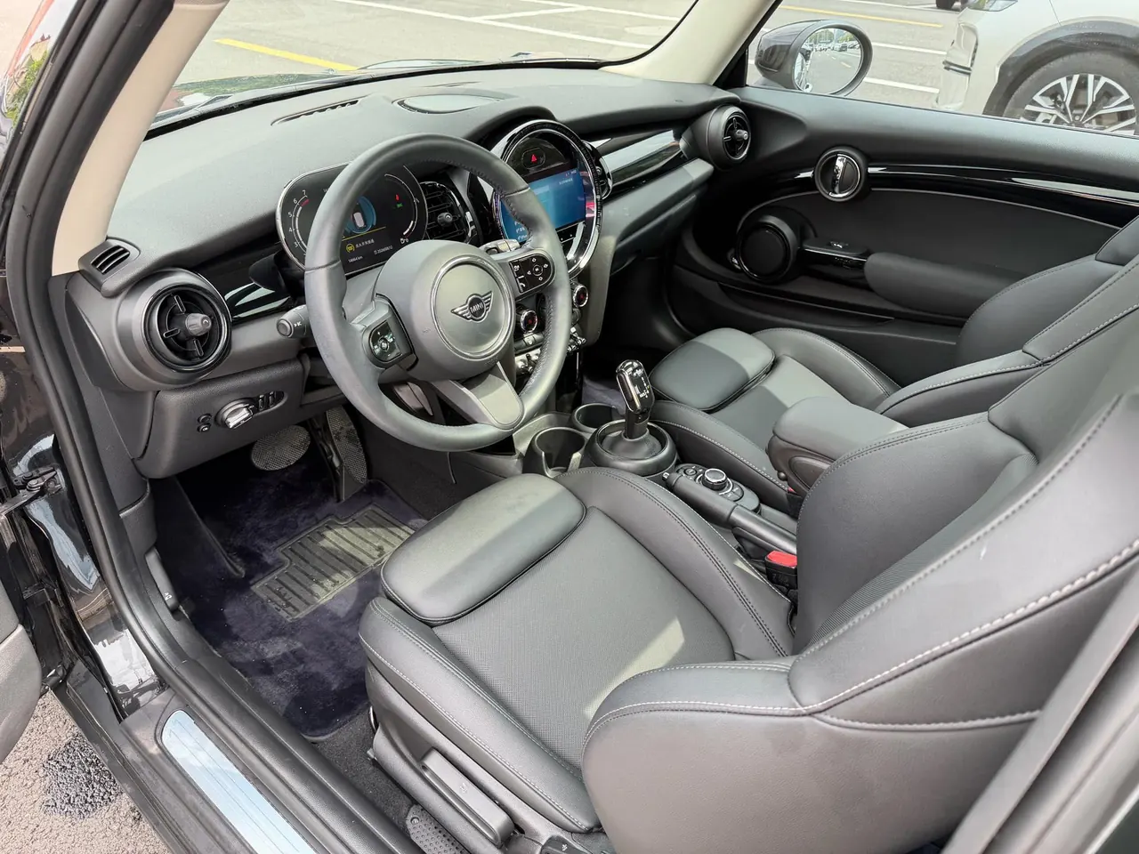 MINI Mini (imported) 2023 Mini Cooper 1.5T artist automatic gear 7