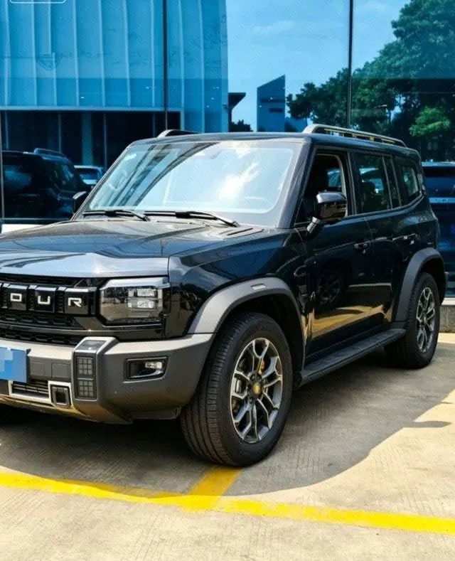 Open image lightbox: Jetour 2026 Traveler 2.0TD XWD Crossing Automatic