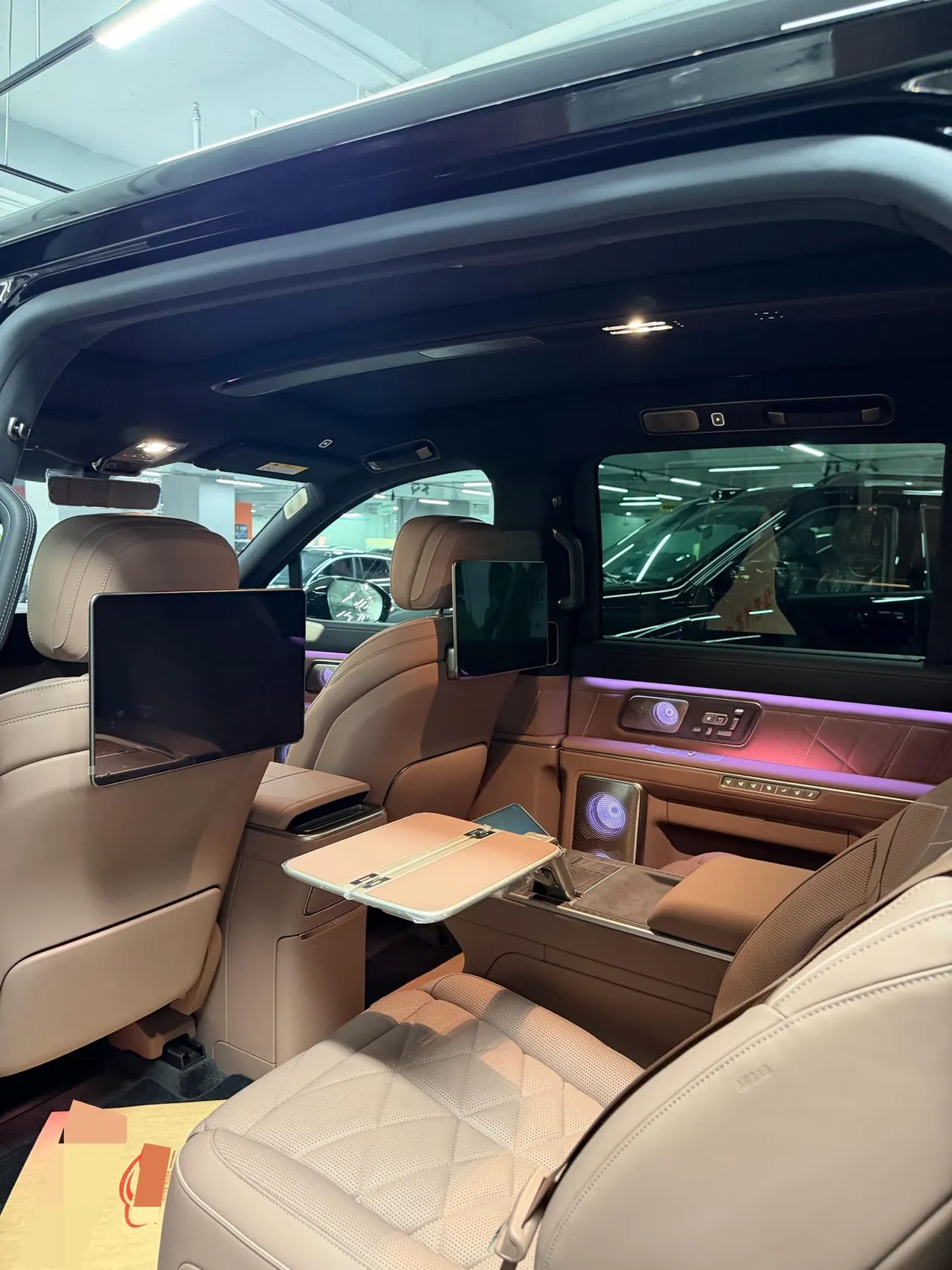 NIO 2026 ES 9 102kWh Executive Island Deluxe Automatic Gear 11