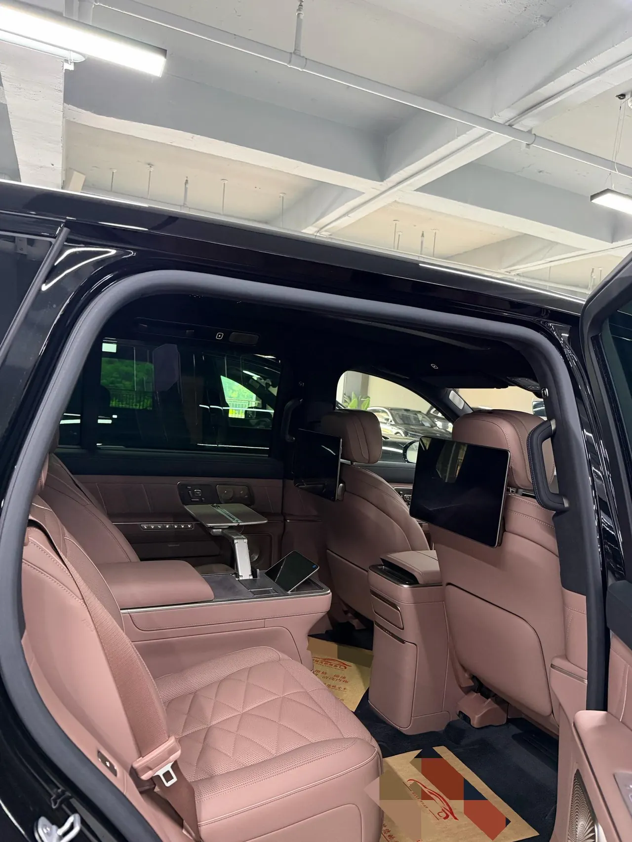 NIO 2026 ES 9 102kWh Executive Island Deluxe Automatic Gear 6