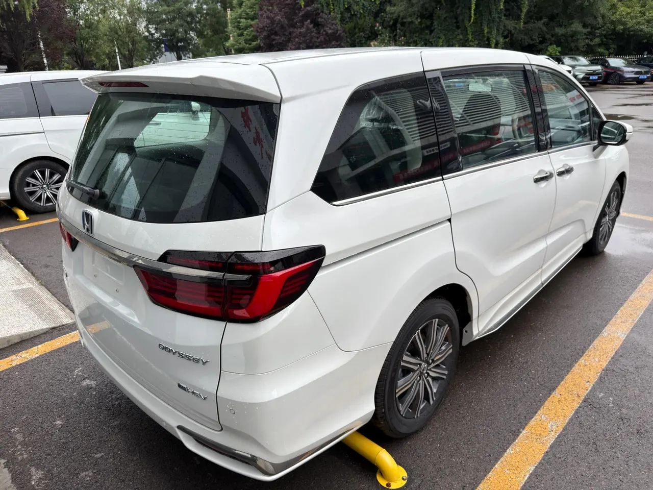 Honda 2026 Odyssey Hybrid 2.0 Stepless Sharp and Pleasant Edition Automatic Gear 10