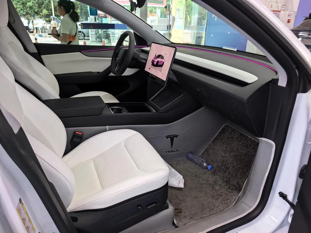Tesla 2025 Model Y long endurance all-wheel drive version (modified) automatic gear 4