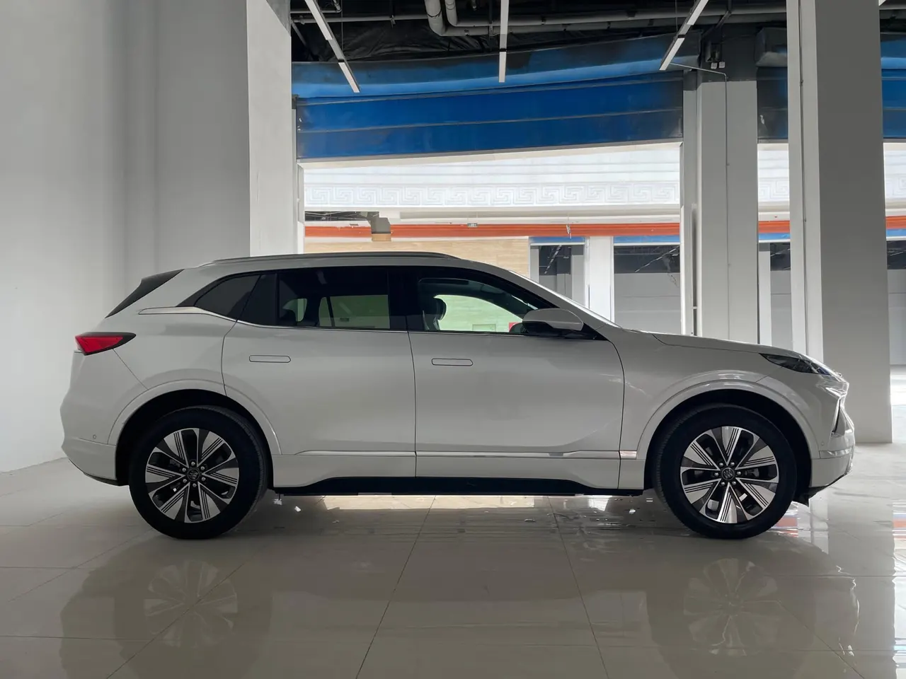 Buick 2025 E 5 620KM Premium Edition Automatic Gear 10