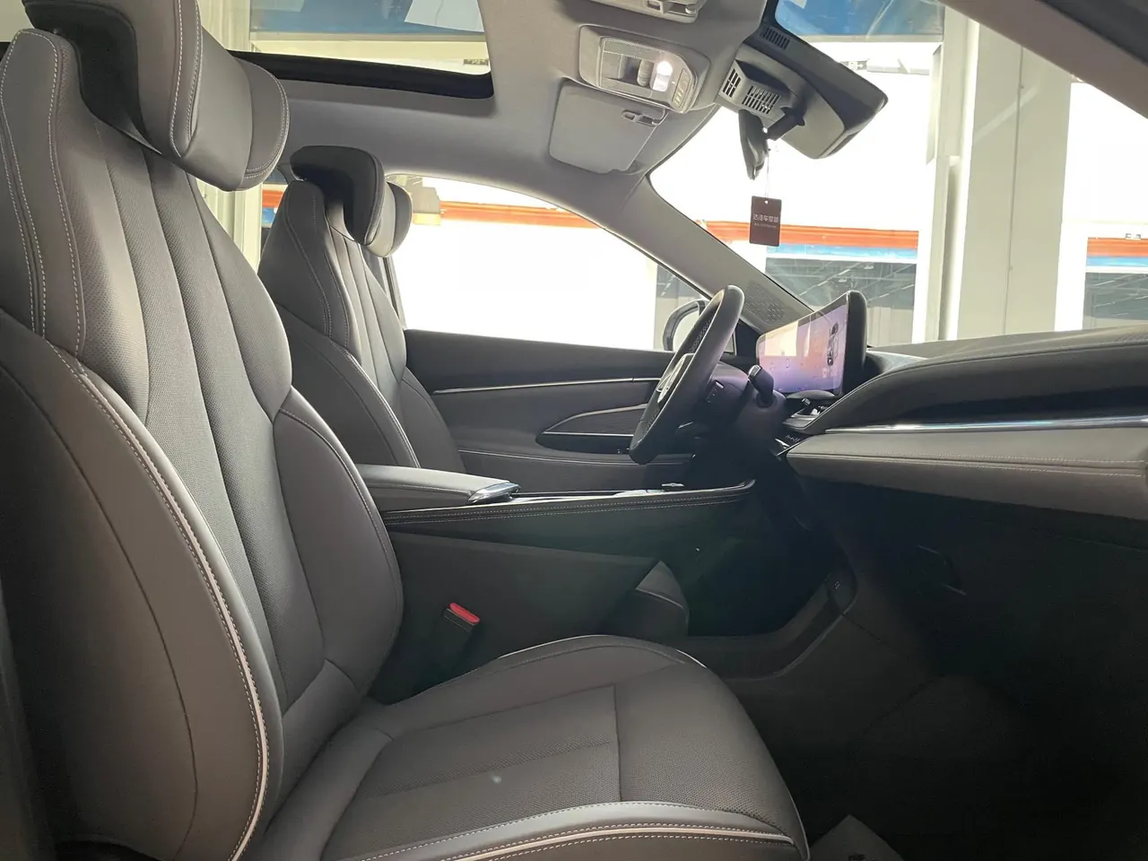 Buick 2025 E 5 620KM Premium Edition Automatic Gear 13
