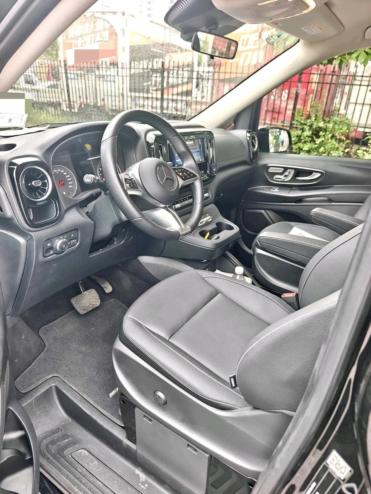 Mercedes Benz 2024 Vito 2.0T Business Edition 7-seat Automatic Gear 4
