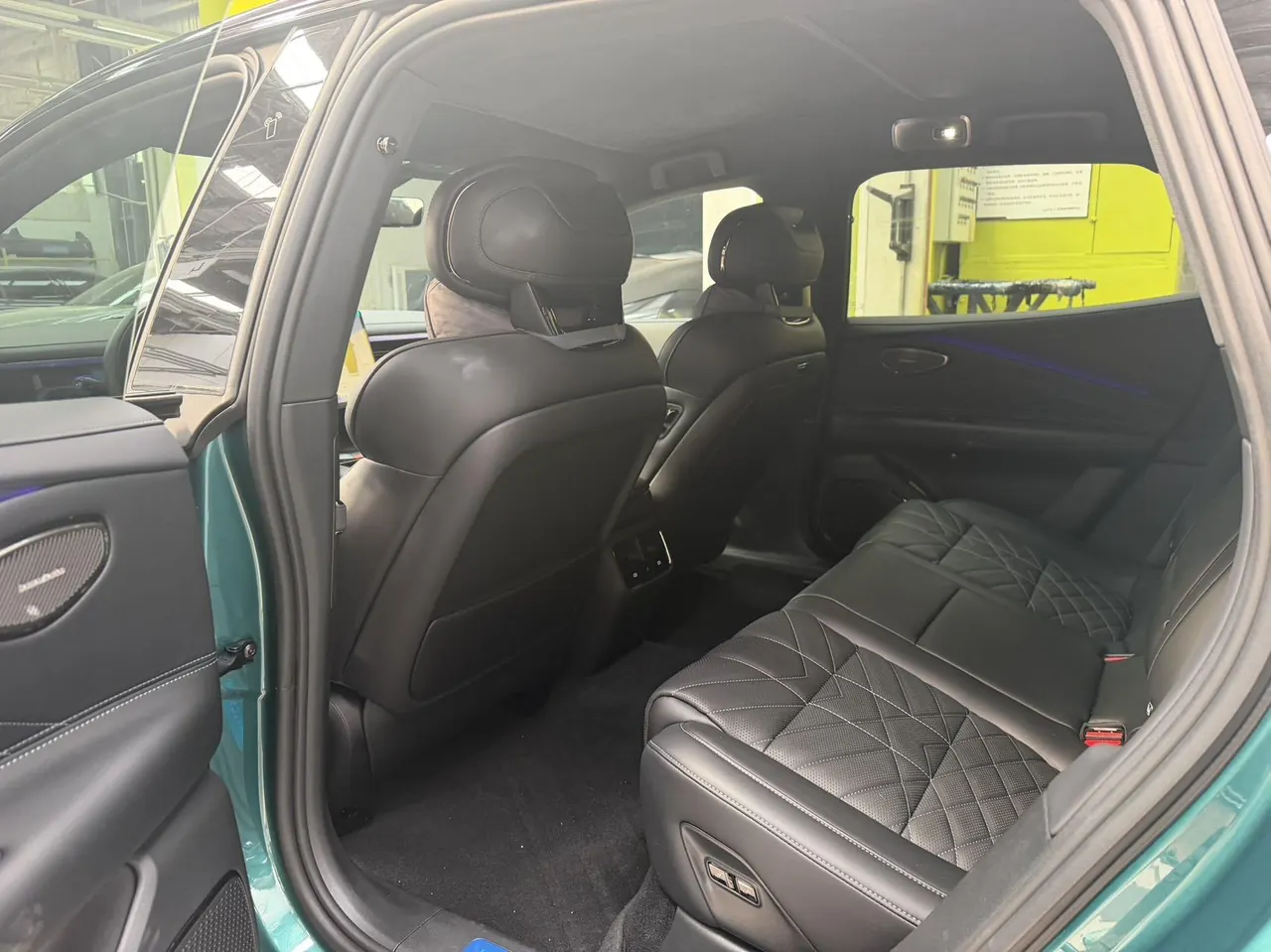 LYNK&amp;CO 2026 LYNK&amp;CO 10 816 Super Long Endurance Ultra Auto 4