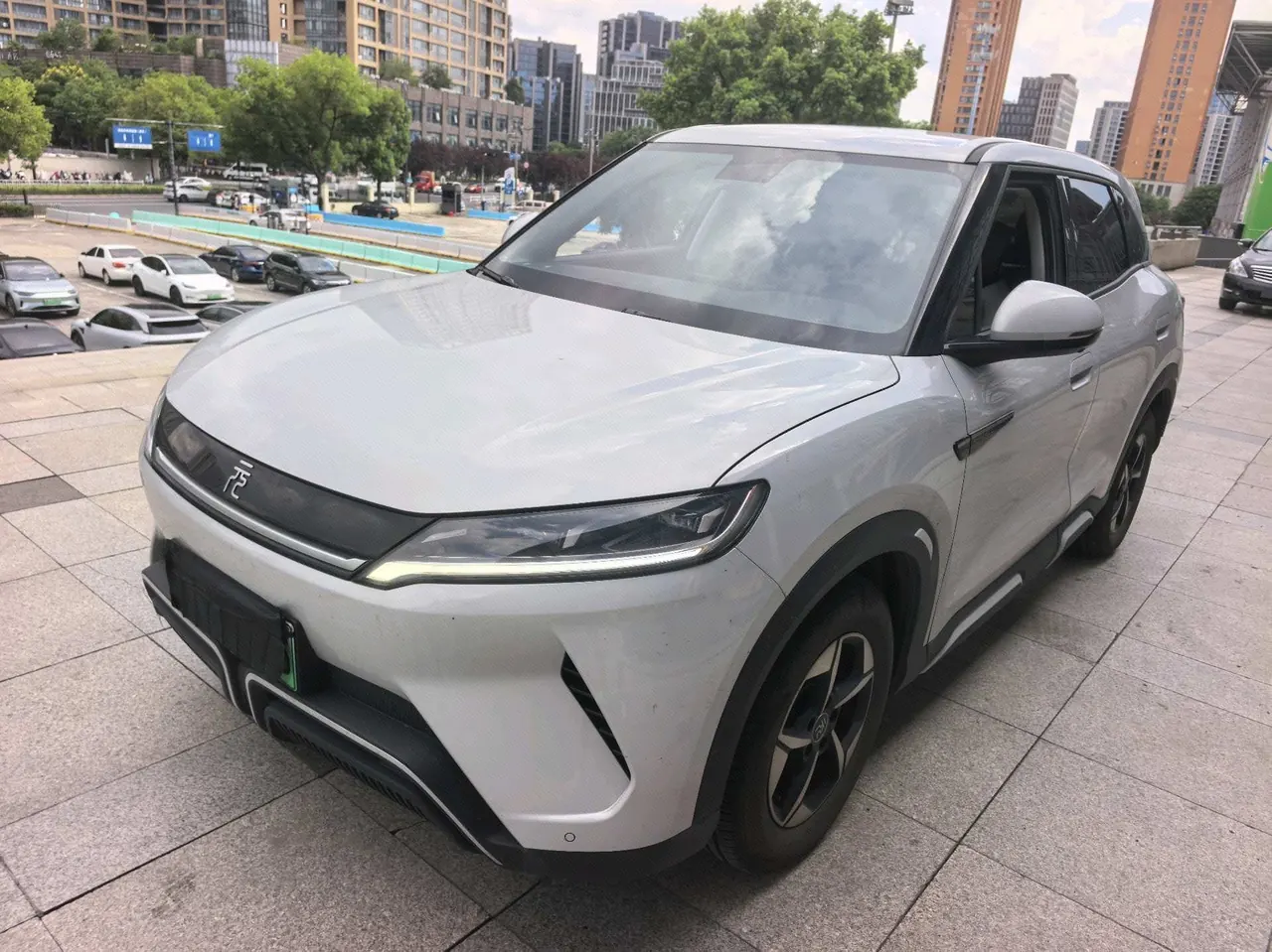 Open image lightbox: BYD 2024 Yuan UP 401KM Leading Automatic Gear