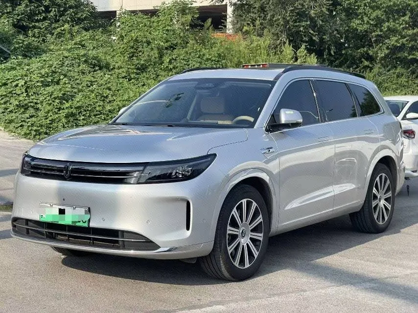 打开图片灯箱:AITO 2024 AITO M7 Smart Drive Rear Drive Pro Edition 6-seat Automatic Gear