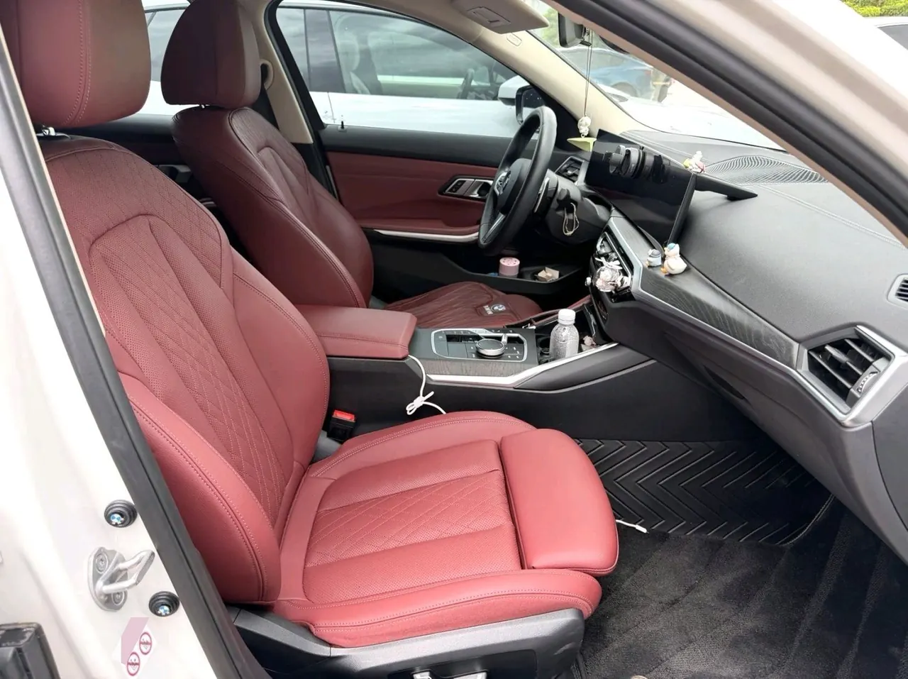 BMW 3 Series 2024 325i 2.0T M Sports Suit Automatic Gear 4