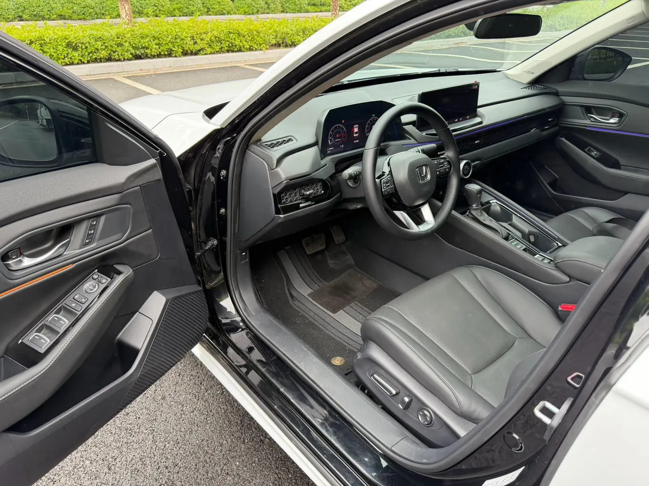 Honda 2025 11th Generation Accord 1.5T Stepless 260TURBO Sports Series Premium Edition Automatic Gear 10