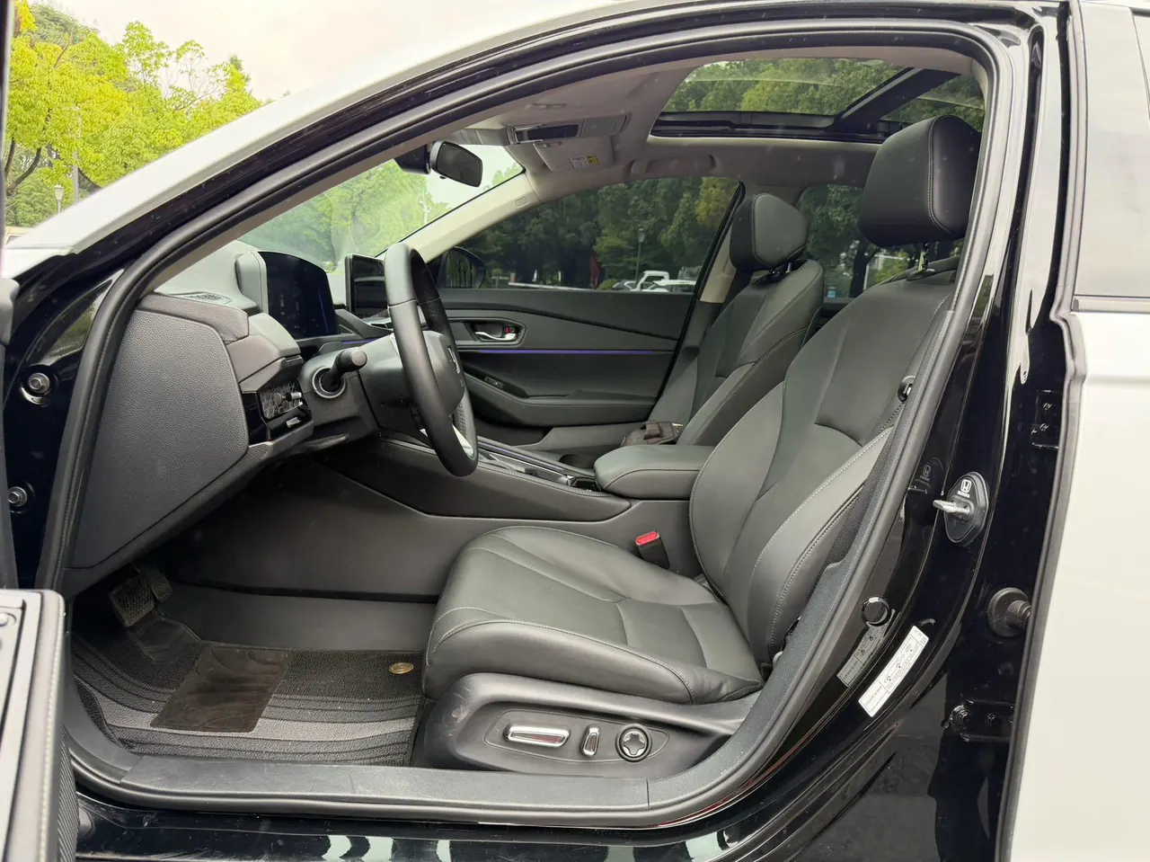 Honda 2025 11th Generation Accord 1.5T Stepless 260TURBO Sports Series Premium Edition Automatic Gear 11