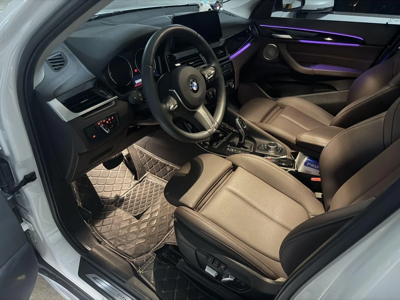 BMW 2022 X1 sDrive20Li 1.5T fashion automatic gear 3