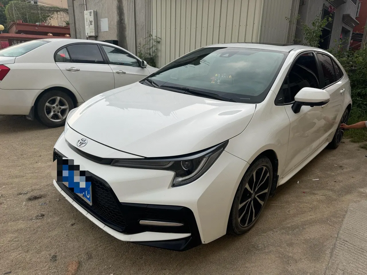 Open image lightbox: Toyota 2022 Lei Ling 1.2T Stepless 185T Sports Edition Automatic Gear