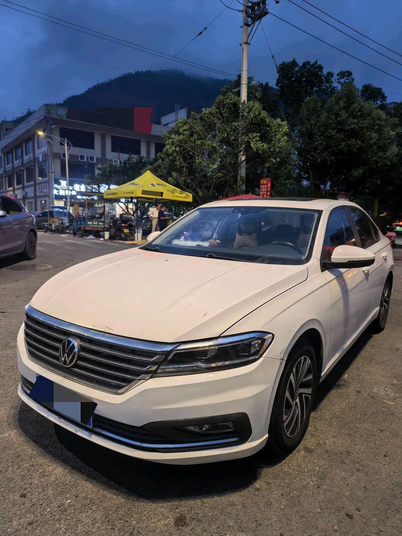 Open image lightbox: Volkswagen 2022 Lavida 1.4TSI 280TSI Deluxe Edition Automatic Gear