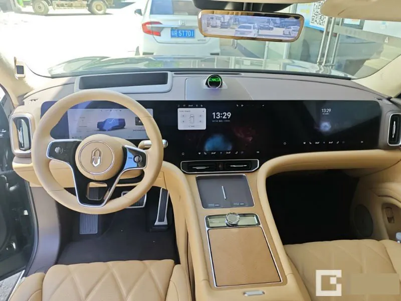 AITO 2025 AITO M9 extended range Ultra version 52kWh5 seat version automatic gear 5