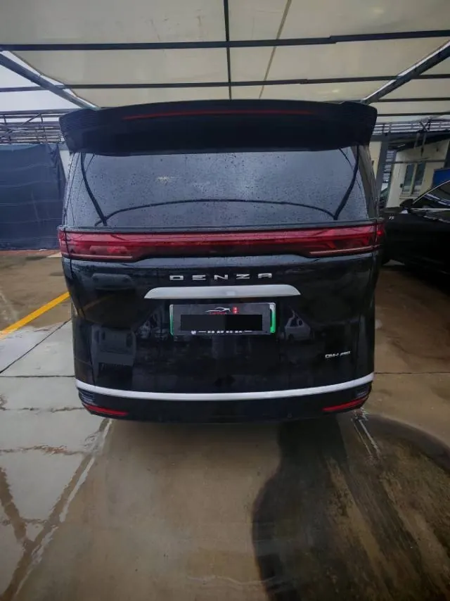 Denza 2024 Denza D9 DM-i 1.5T Stepless 980 Four-wheel Drive Honorable Automatic Gear 6