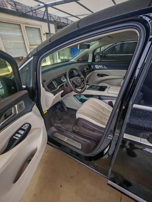 Denza 2024 Denza D9 DM-i 1.5T Stepless 980 Four-wheel Drive Honorable Automatic Gear 7