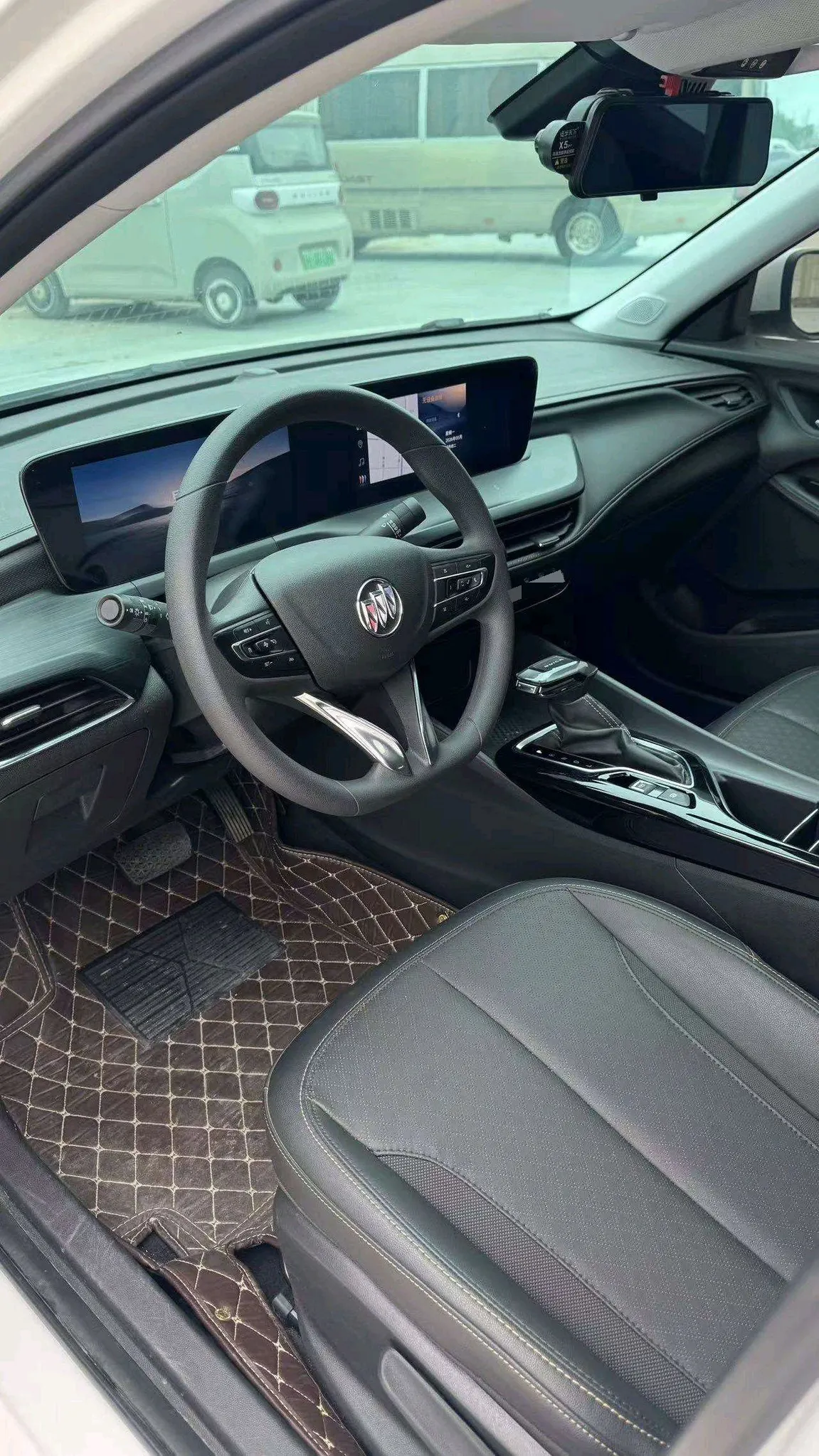 Buick 2023 Weilang Pro 1.5T Stepless Music Edition Automatic Gear 4