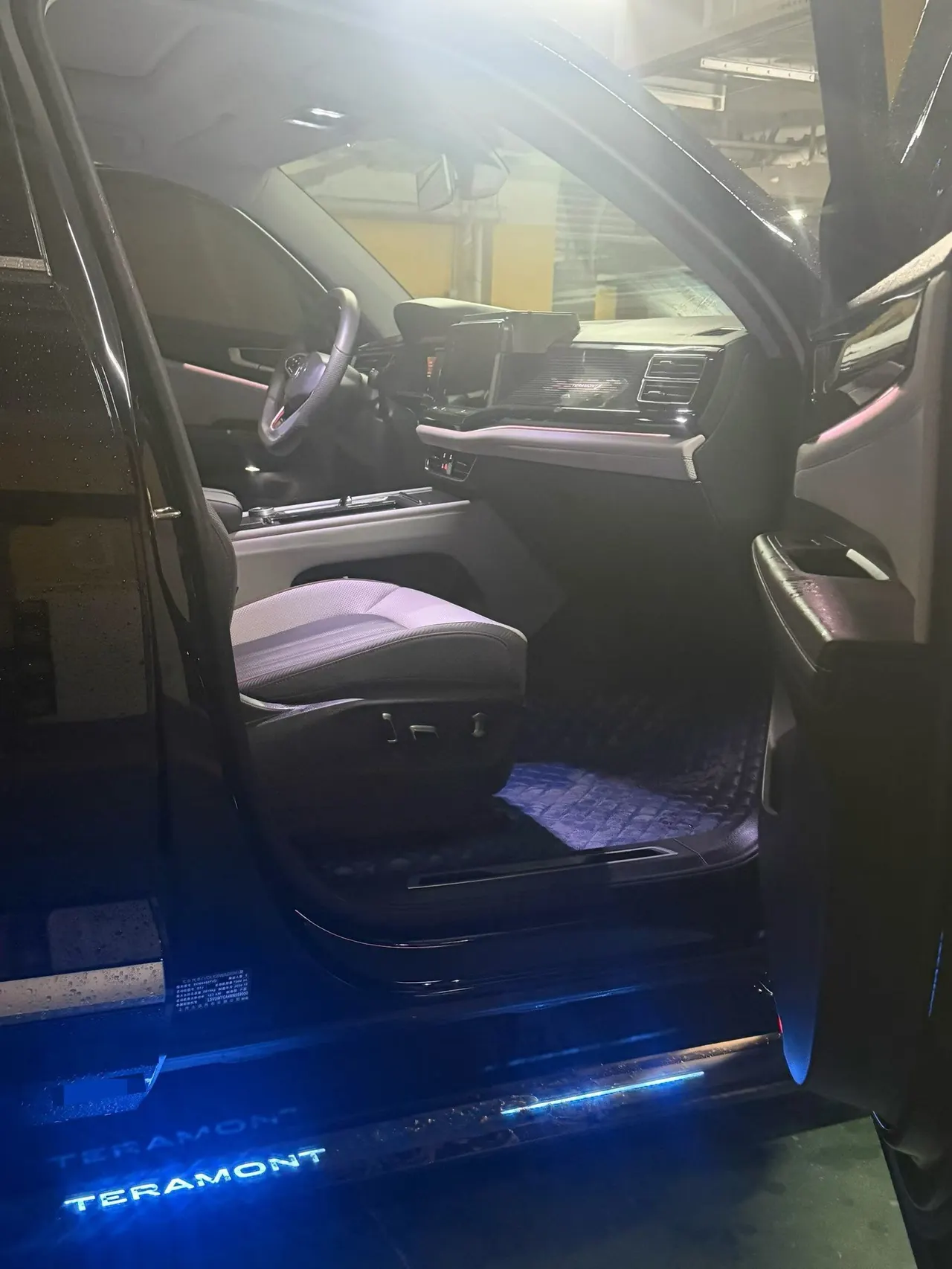 Volkswagen 2024 Tuang X 2.0TSI 380TSI 4WD Respect Deluxe Automatic Transmission 5