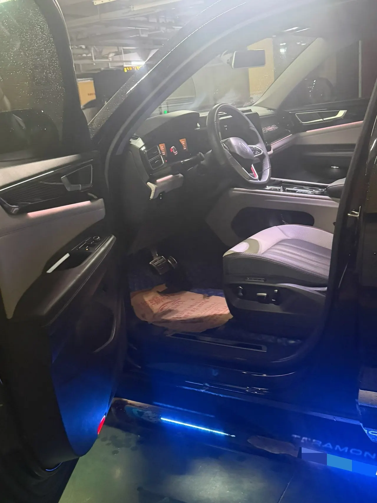 Volkswagen 2024 Tuang X 2.0TSI 380TSI 4WD Respect Deluxe Automatic Transmission 7