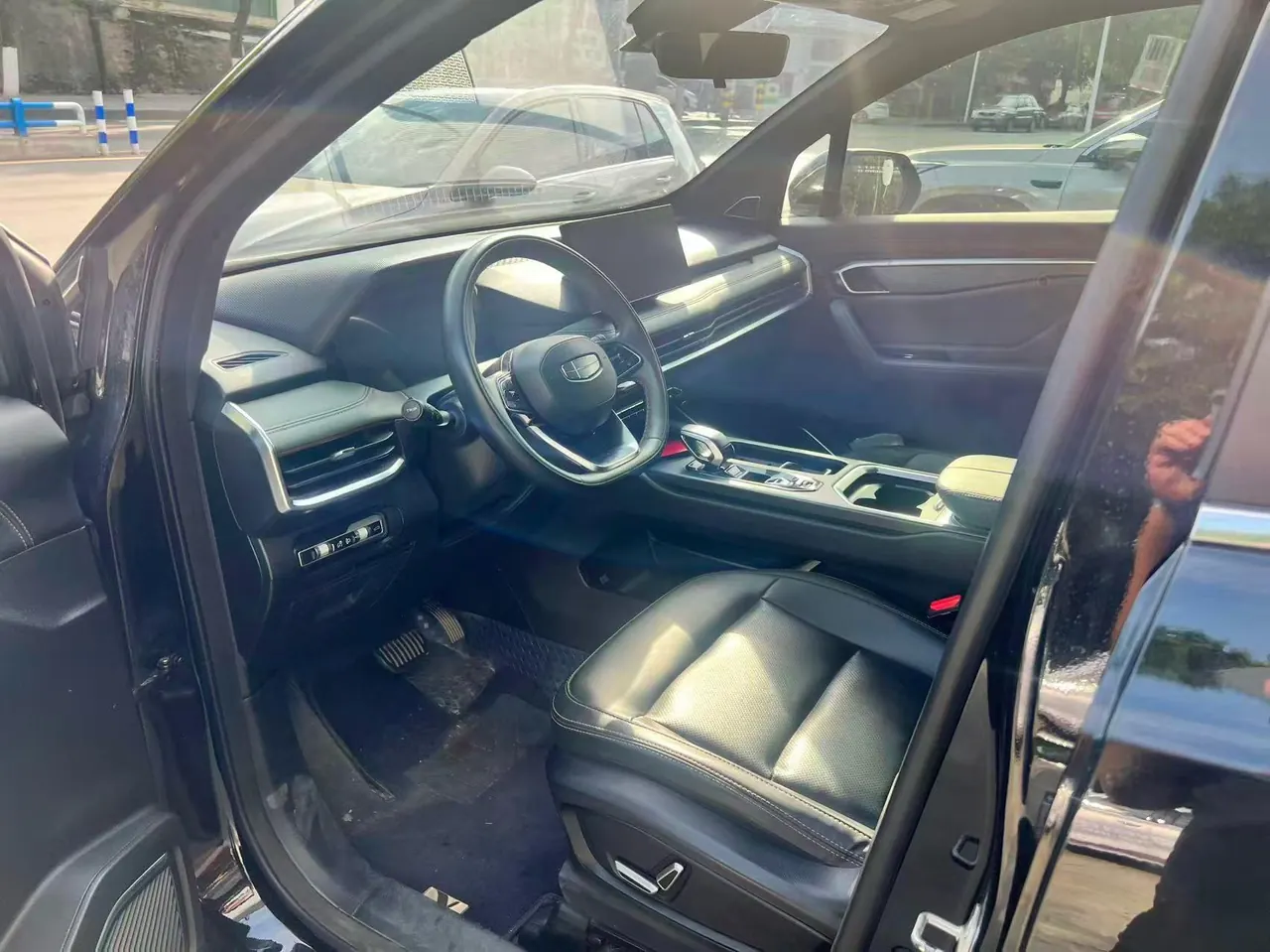 Geely 2023 Hao Yue L 2.0TD Honorable Automatic Transmission 2