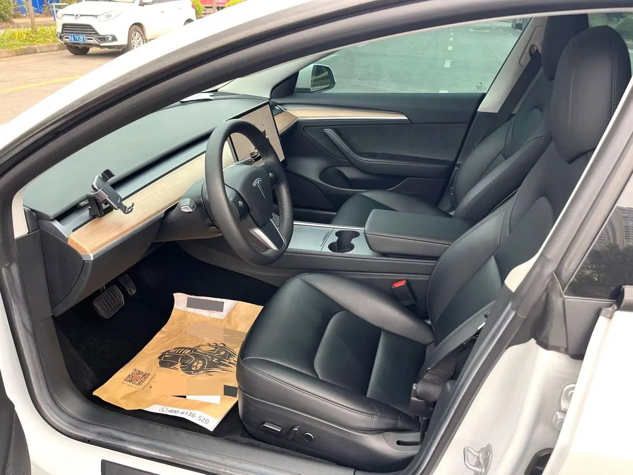 Tesla 2022 Model 3 rear-wheel drive version of automatic transmission 2