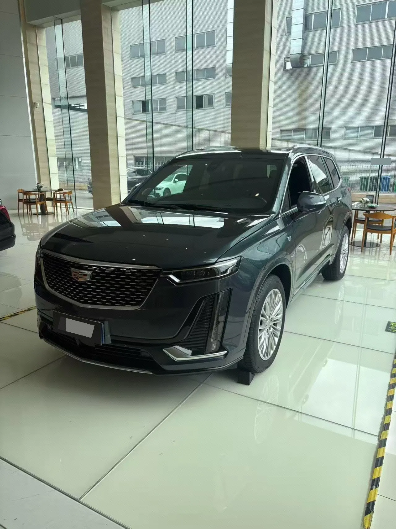 Open image lightbox: Cadillac 2025 XT6 48V 2.0T 6 4-wheel drive luxury executive classic automatic gear