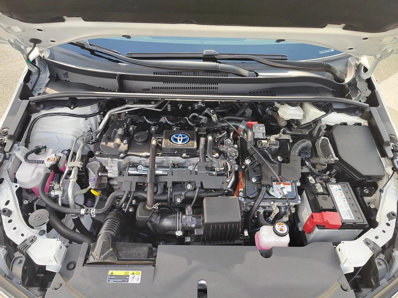 Toyota 2023 Corolla Double Engine 1.8 Stepless Intelligent Electric Hybrid Pioneer Edition Automatic Gear 11