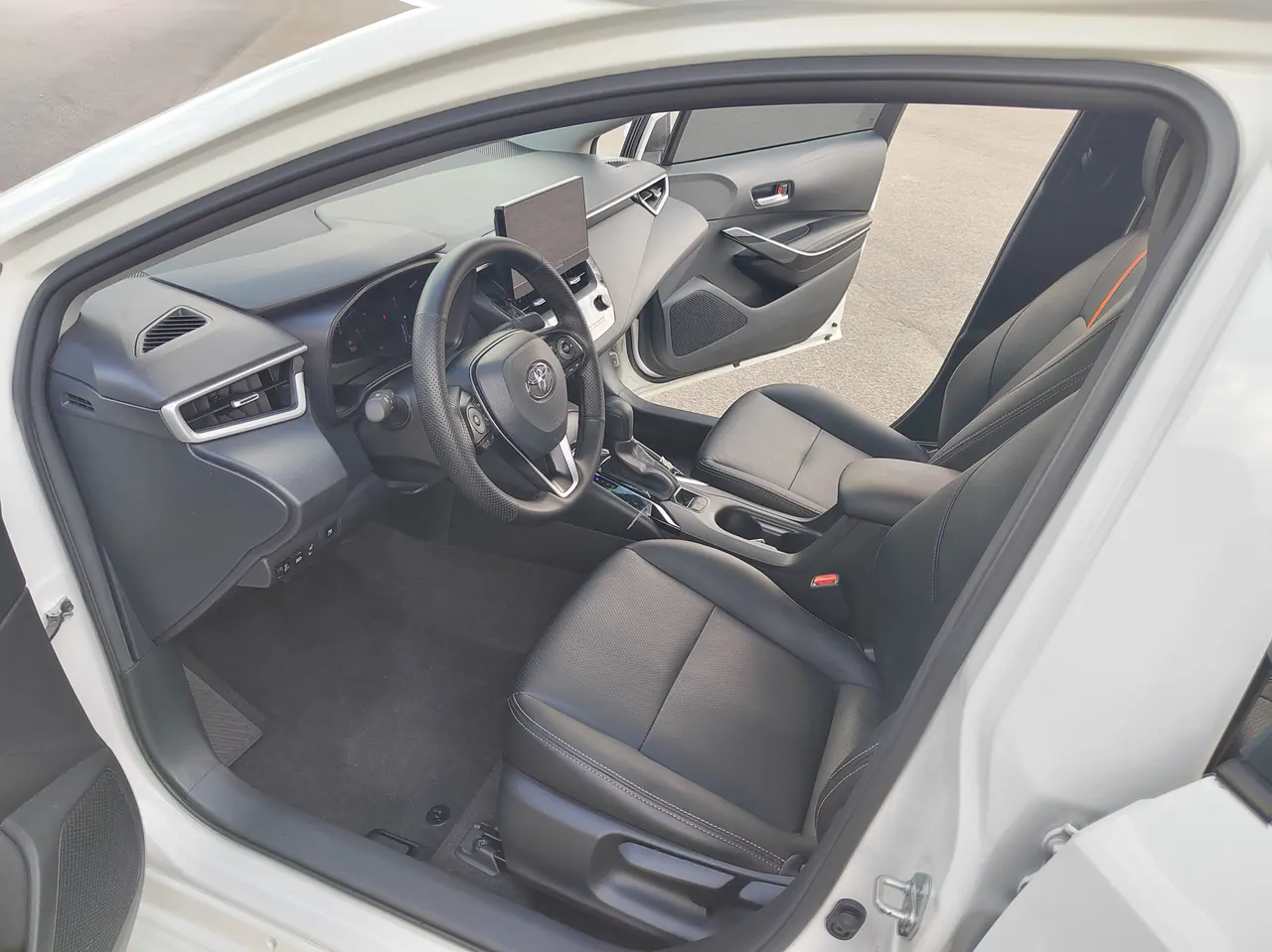Toyota 2023 Corolla Double Engine 1.8 Stepless Intelligent Electric Hybrid Pioneer Edition Automatic Gear 12