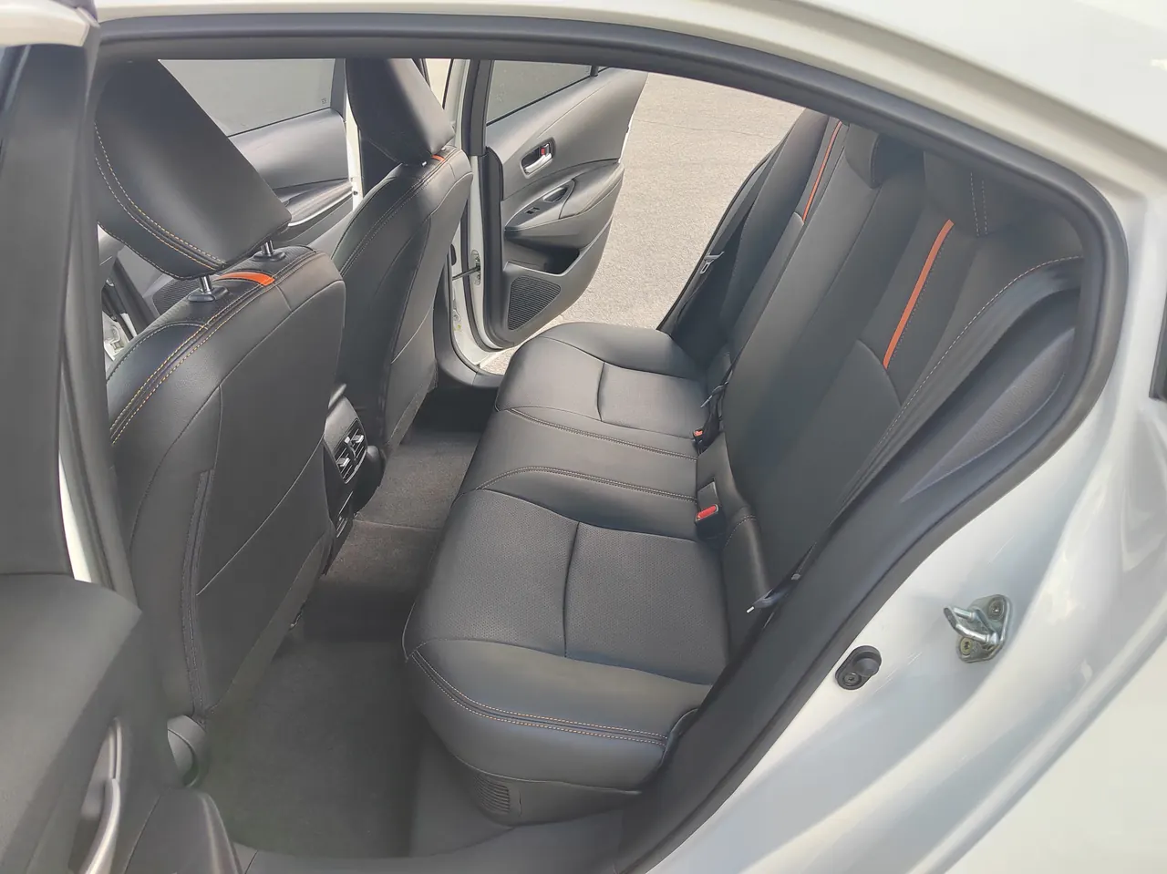 Toyota 2023 Corolla Double Engine 1.8 Stepless Intelligent Electric Hybrid Pioneer Edition Automatic Gear 15