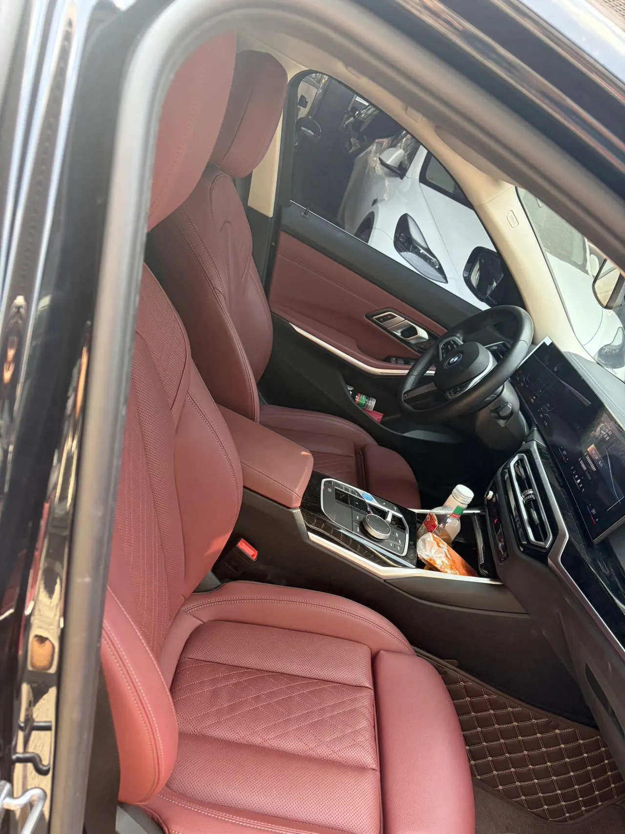 BMW 2024 i3 eDrive 35 L automatic gear 5