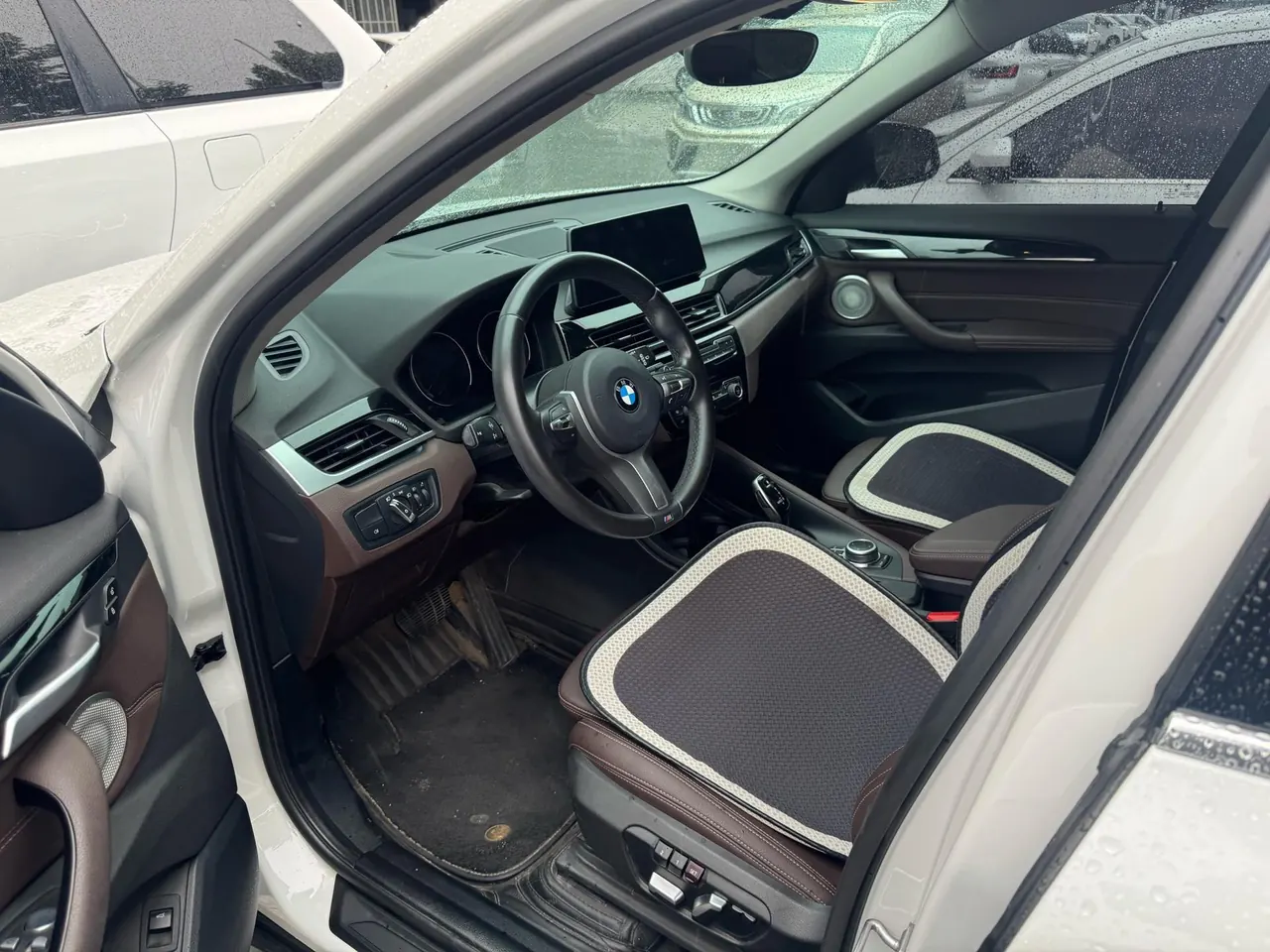 BMW 2021 X1 sDrive25Li 2.0T Leading Automatic Gear 3