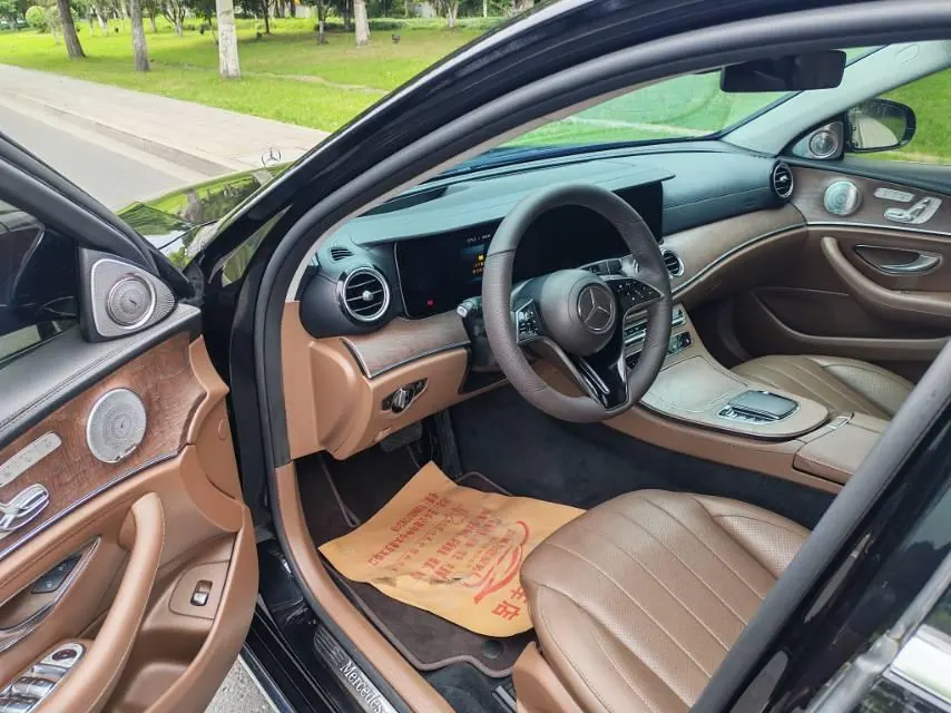 Mercedes Benz E Class 2021 E 300 L 2.0T Honorable Automatic Gear 4