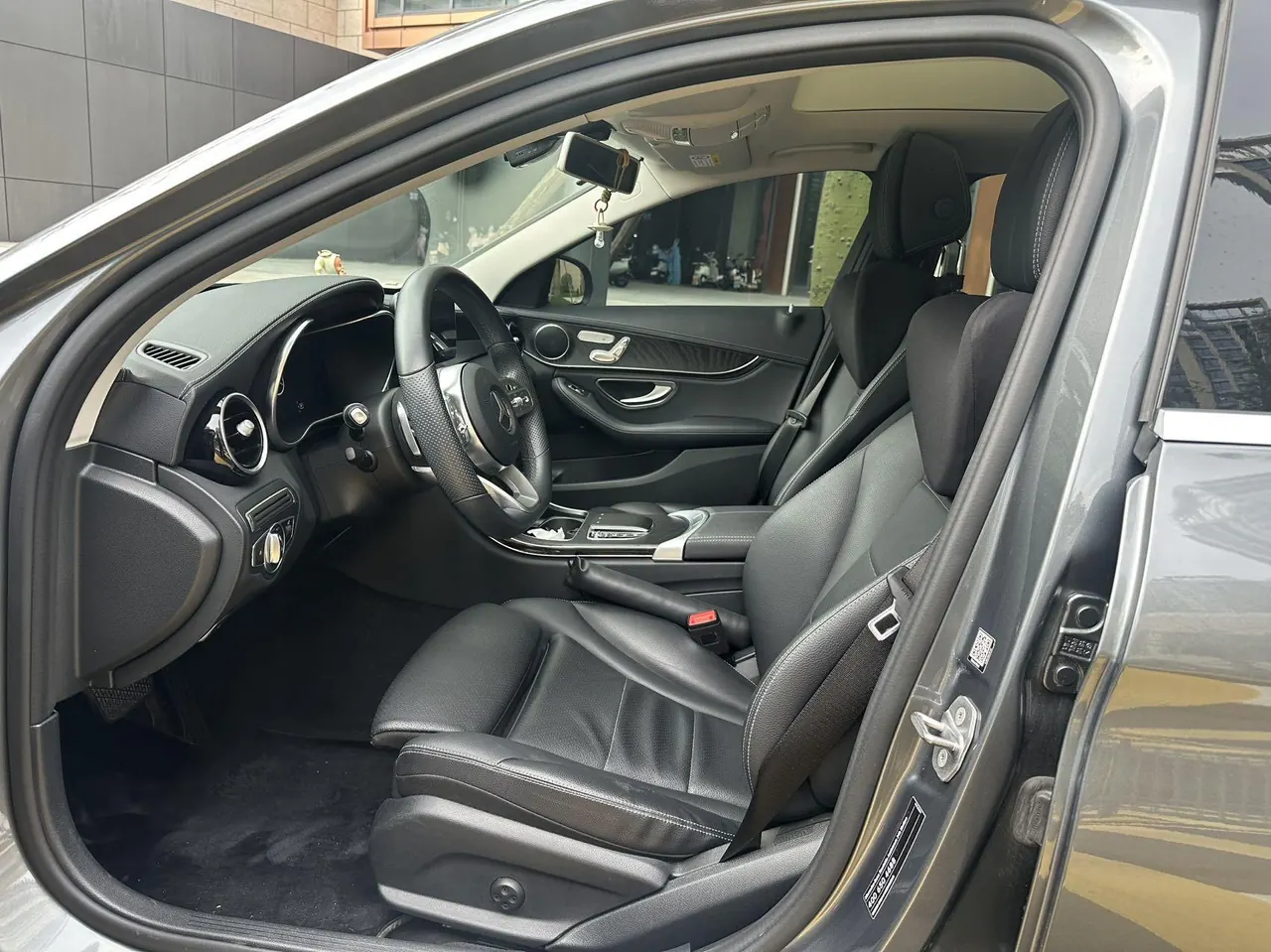 Mercedes Benz Class C 2020 C 260 L 48V 1.5T Automatic 2